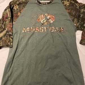 Women’s top camo size medium.